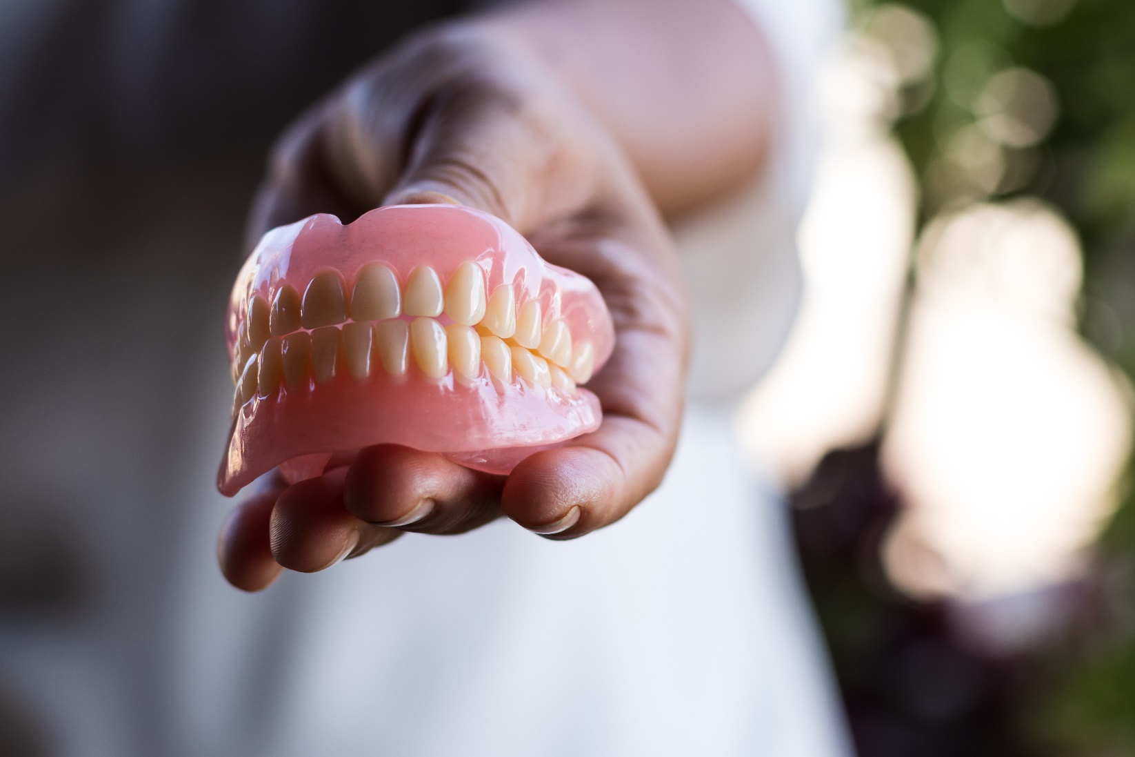 broken-dentures-01